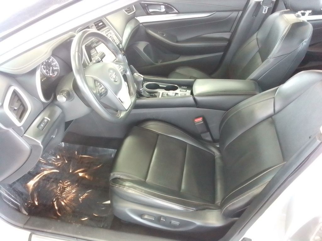 2020 Nissan Maxima Image 13