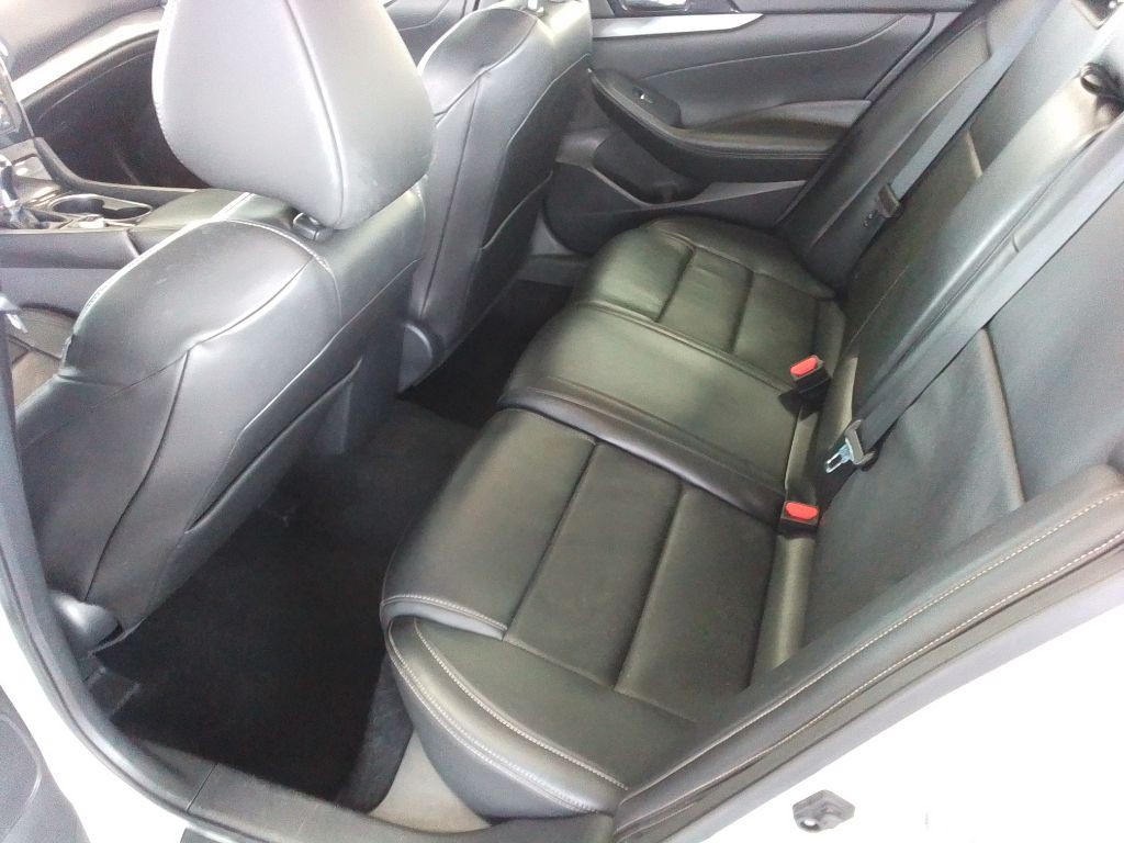 2020 Nissan Maxima Image 14