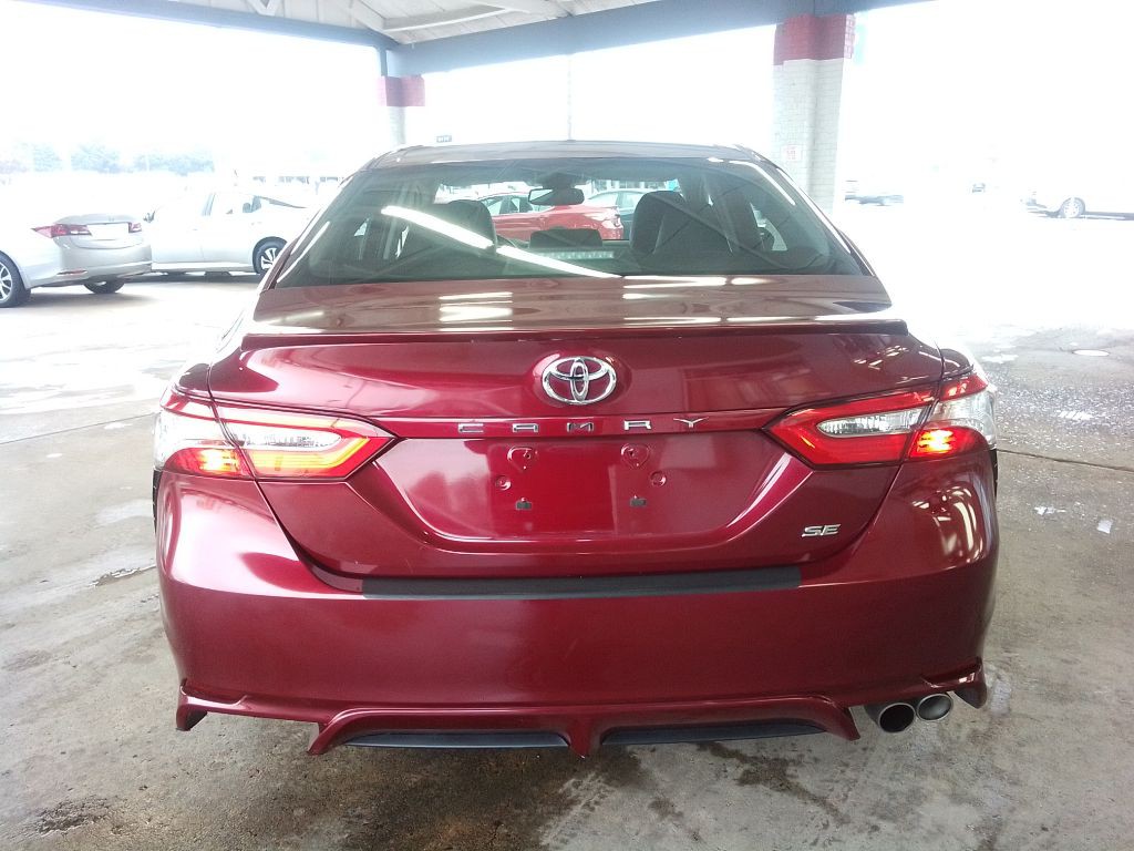 2018 Toyota Camry Image 6