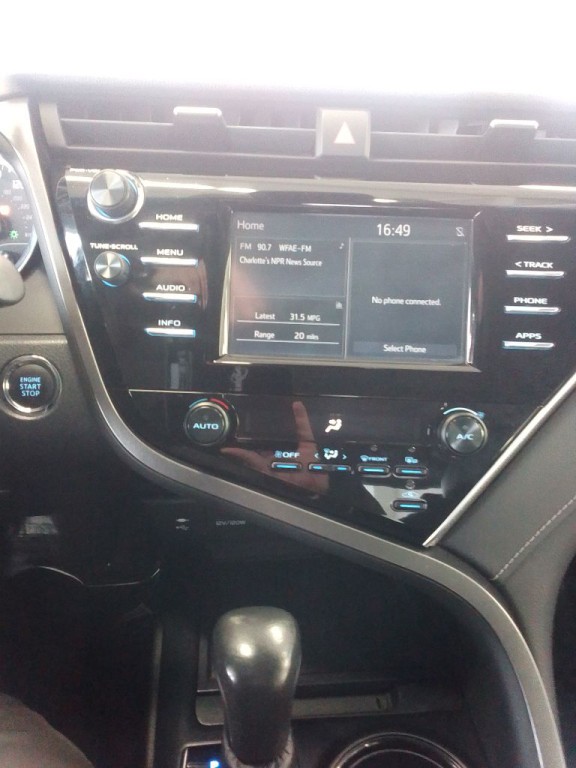 2018 Toyota Camry Image 10