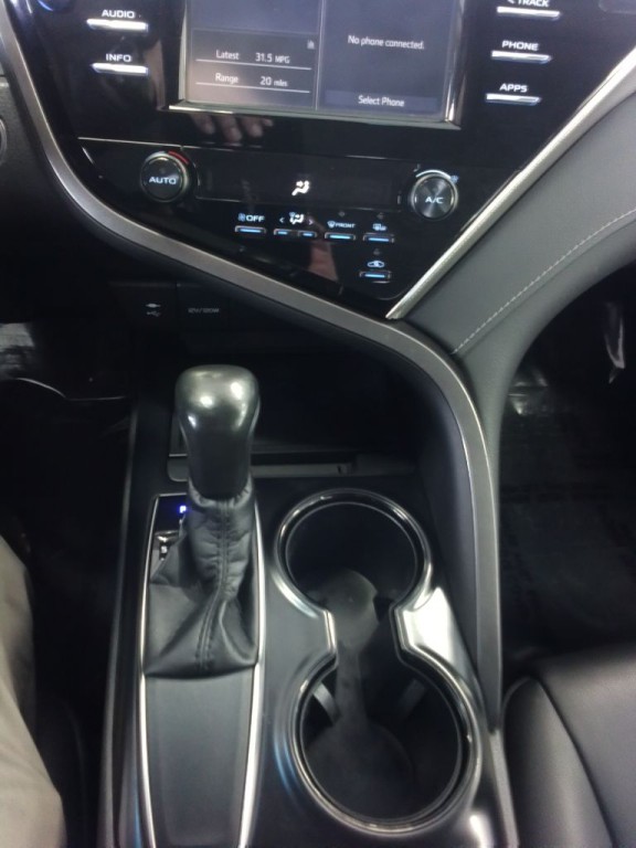 2018 Toyota Camry Image 11