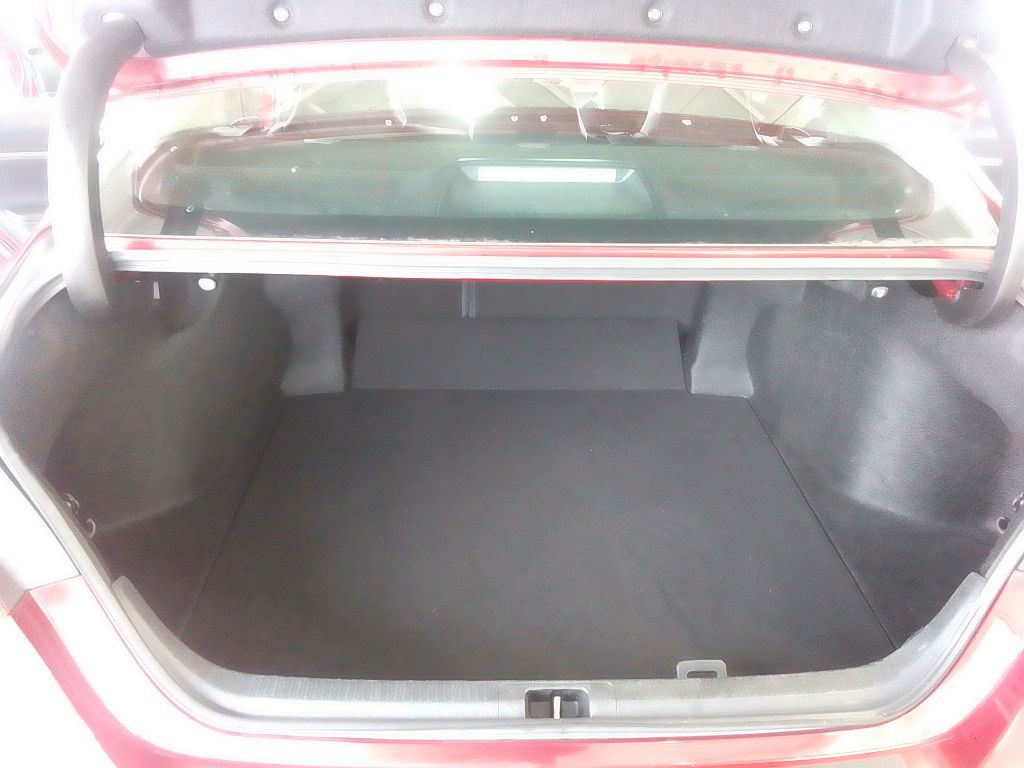 2018 Toyota Camry Image 17