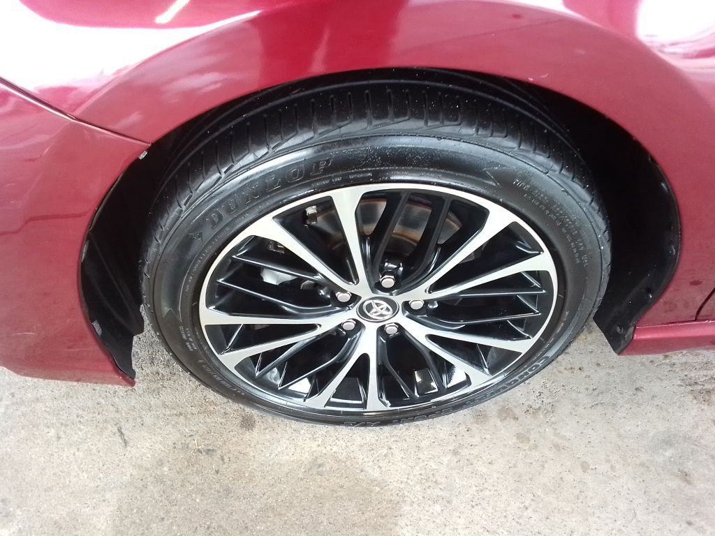 2018 Toyota Camry Image 23