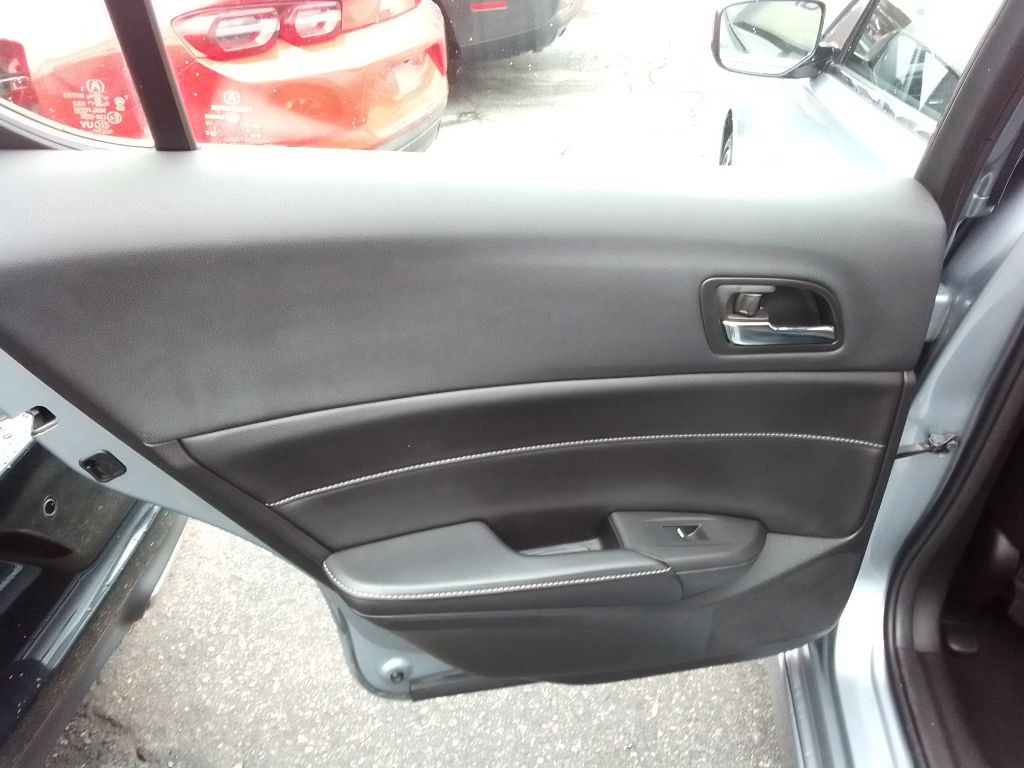 2016 Acura ILX Image 22