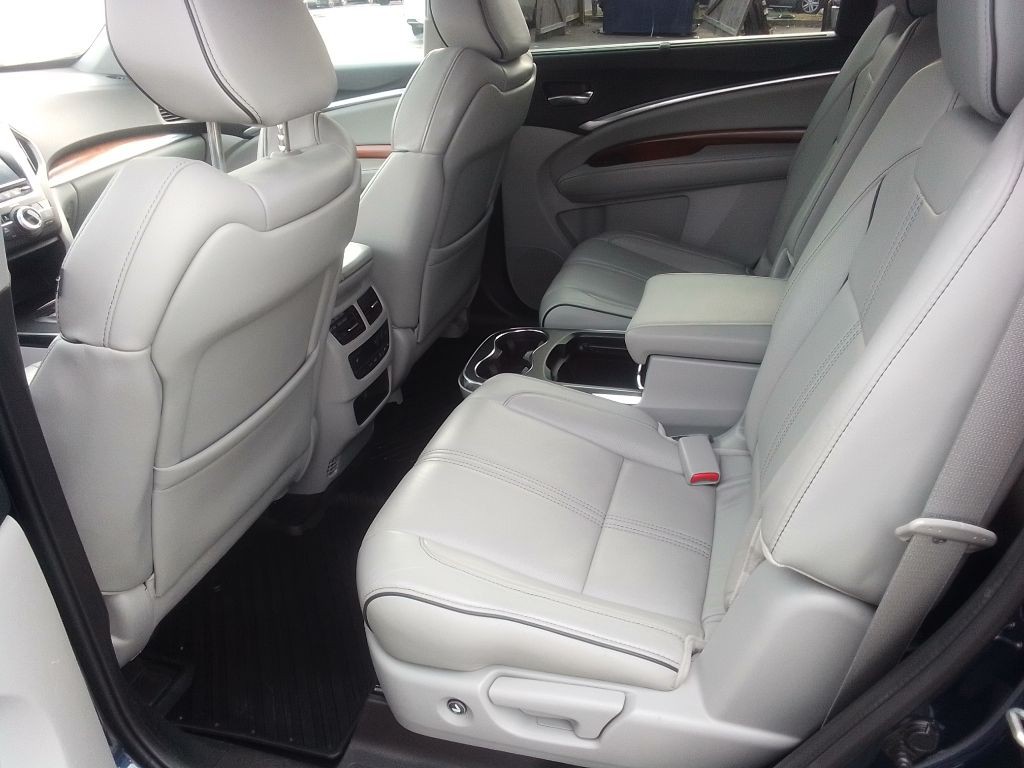 2017 Acura MDX Image 17