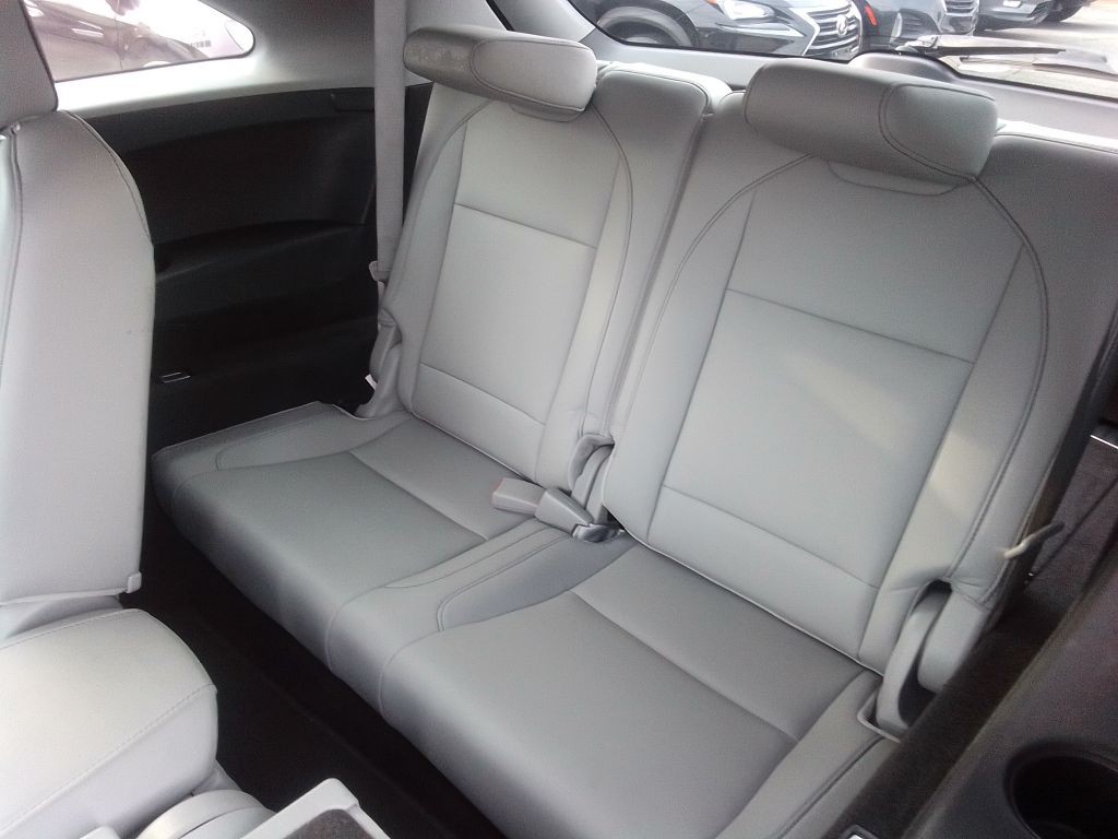 2017 Acura MDX Image 18