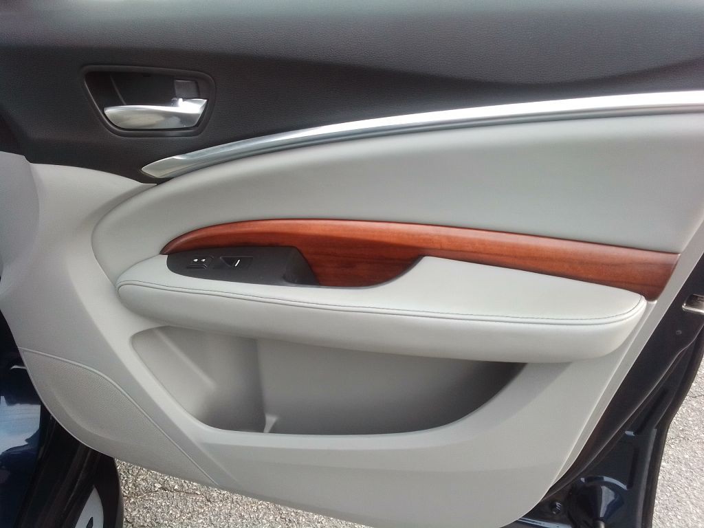 2017 Acura MDX Image 25