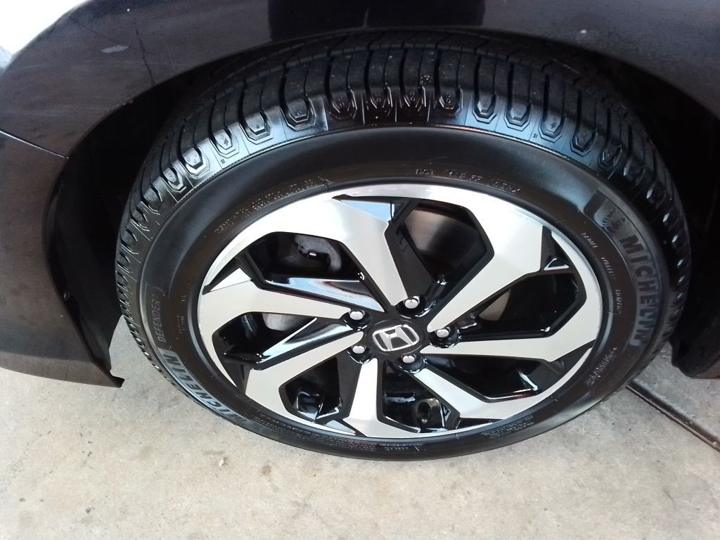 2016 Honda Accord Image 24