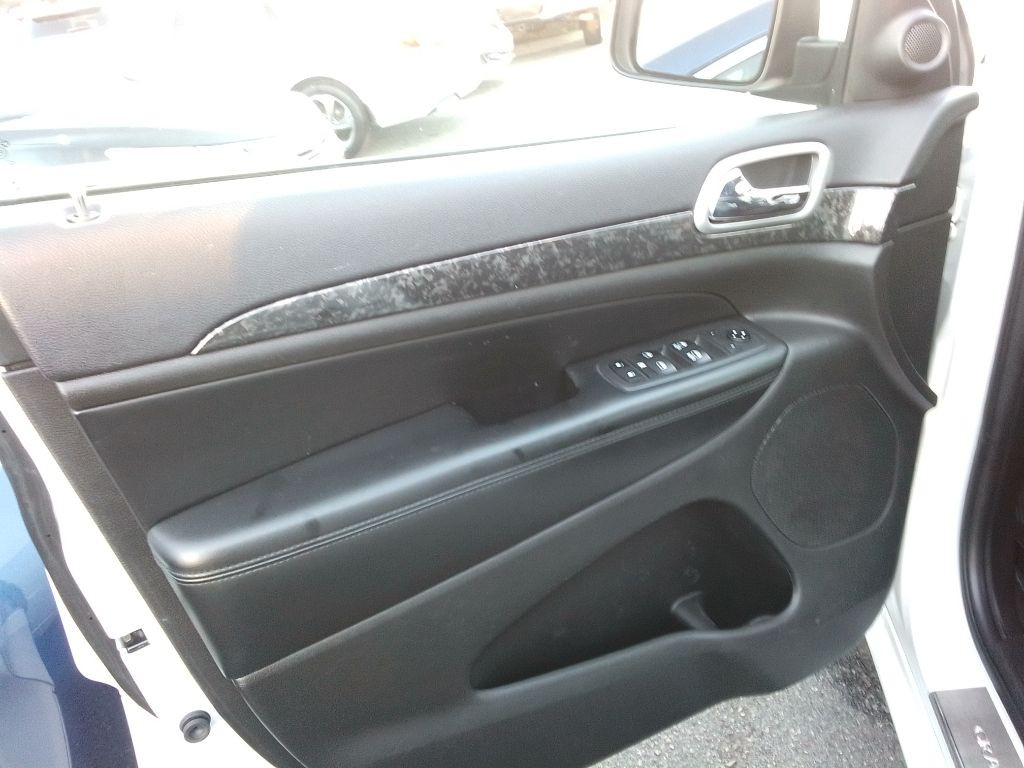 2018 Jeep Grand Cherokee Image 15