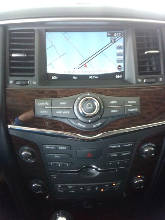 2019 Nissan Armada Image 9