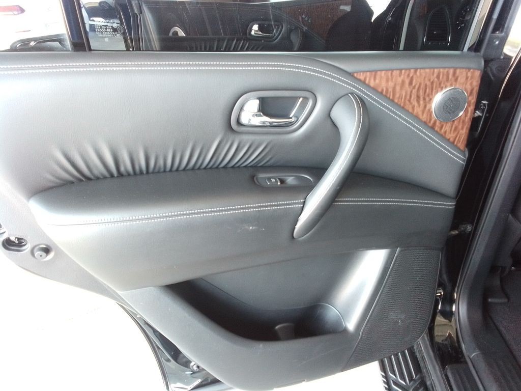 2019 Nissan Armada Image 25