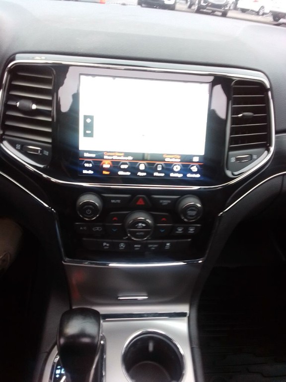 2020 Jeep Grand Cherokee Image 9