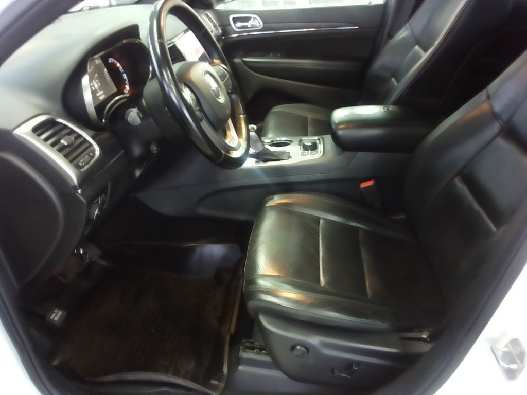 2020 Jeep Grand Cherokee Image 16