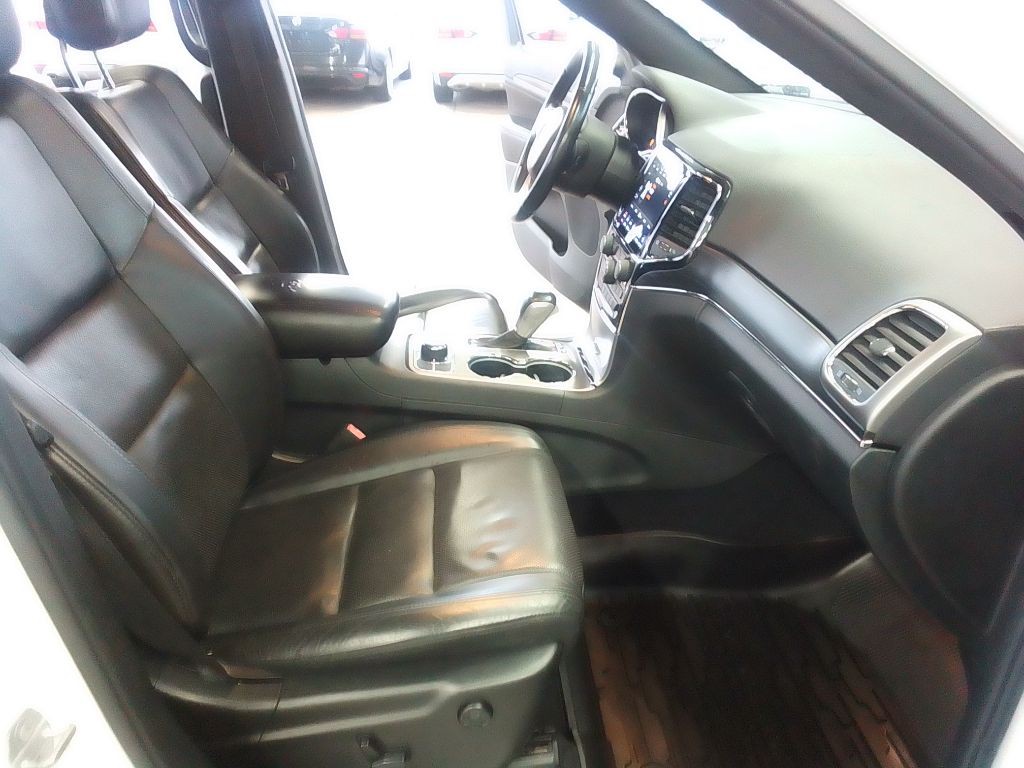 2020 Jeep Grand Cherokee Image 18