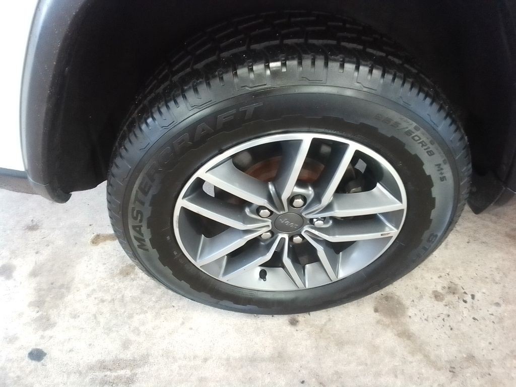 2020 Jeep Grand Cherokee Image 28