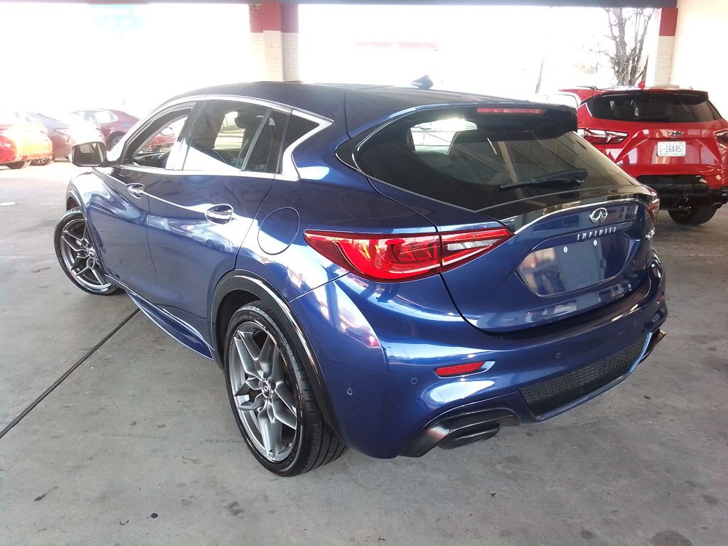 2018 INFINITI QX30 Image 4
