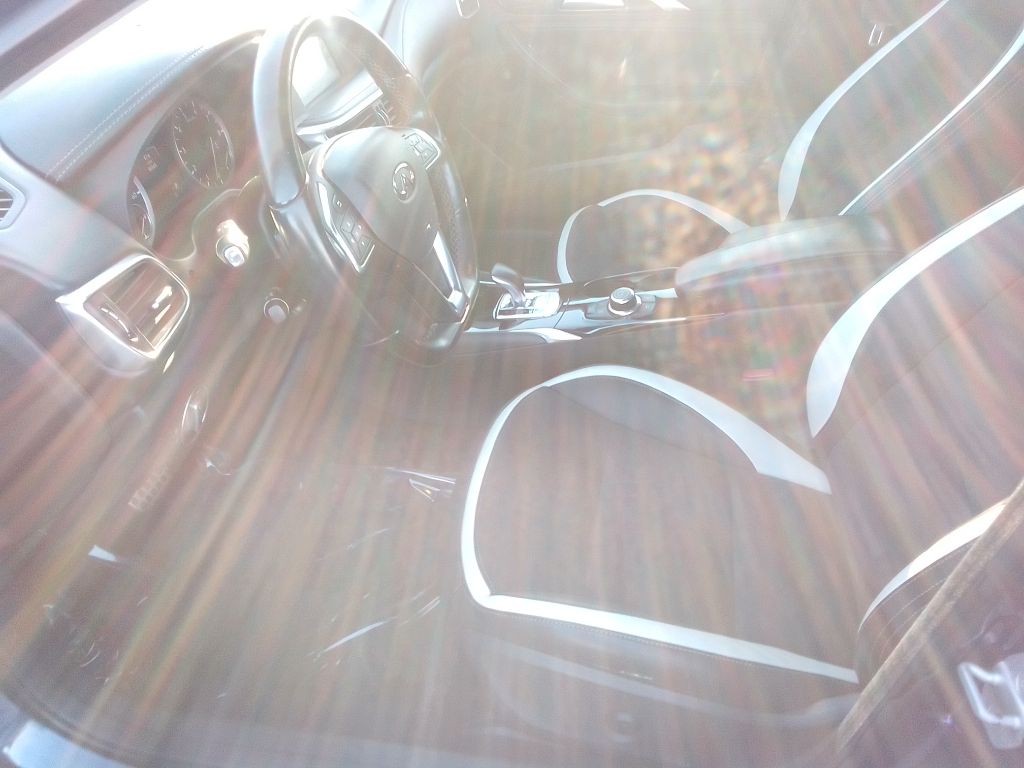 2018 INFINITI QX30 Image 16