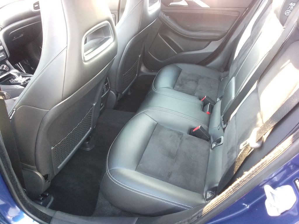 2018 INFINITI QX30 Image 17