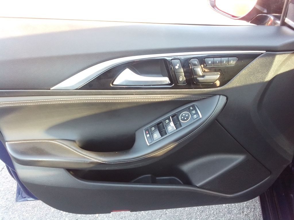 2018 INFINITI QX30 Image 20