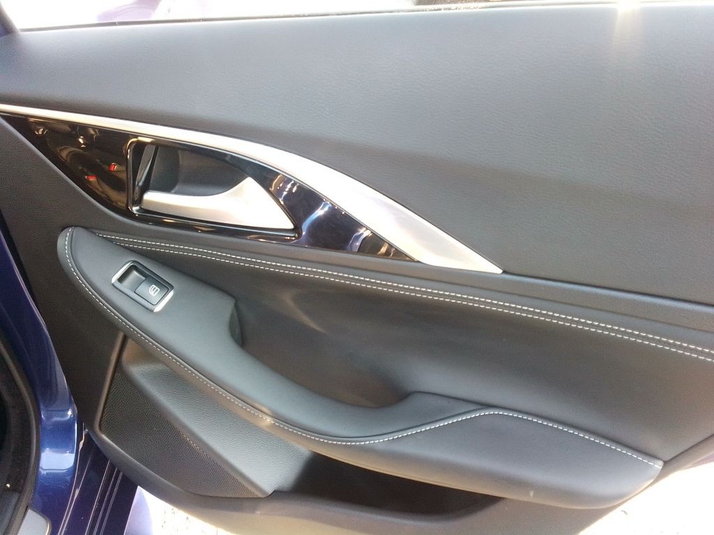 2018 INFINITI QX30 Image 23