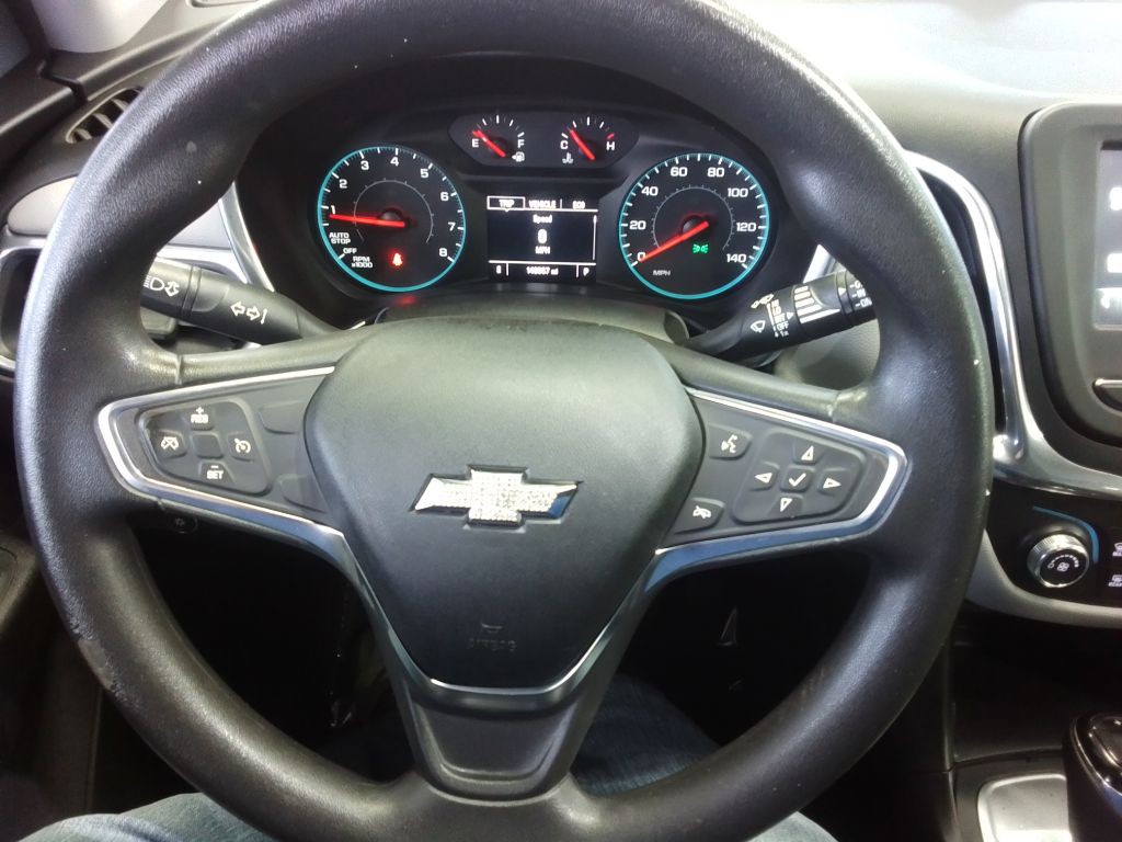 2018 Chevrolet Equinox Image 8