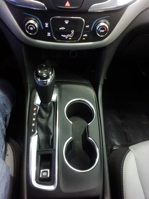 2018 Chevrolet Equinox Image 12