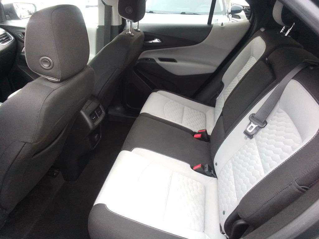 2018 Chevrolet Equinox Image 14