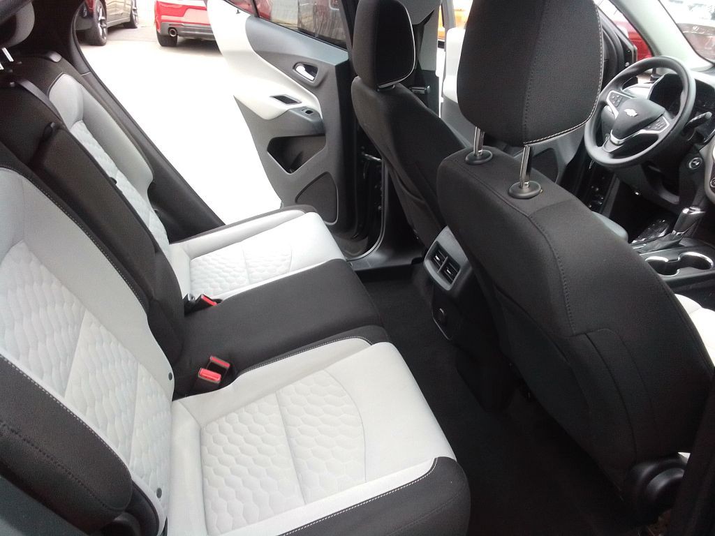 2018 Chevrolet Equinox Image 16