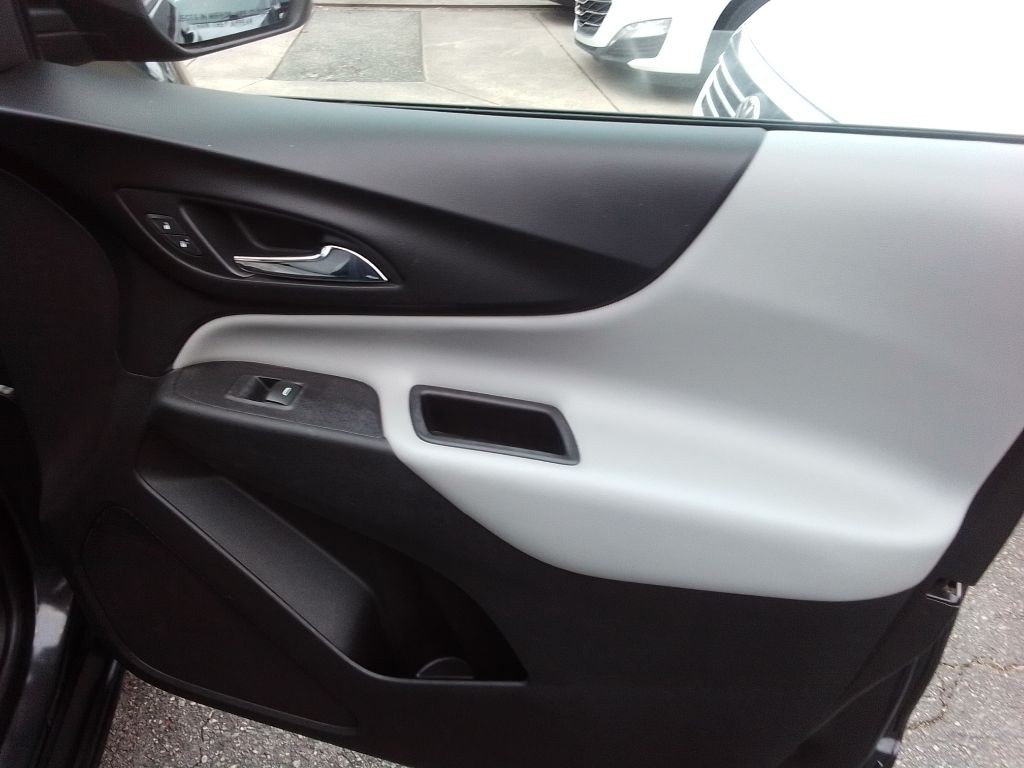 2018 Chevrolet Equinox Image 19