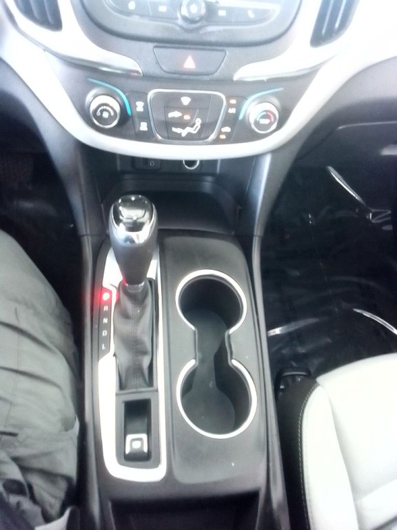 2018 Chevrolet Equinox Image 11