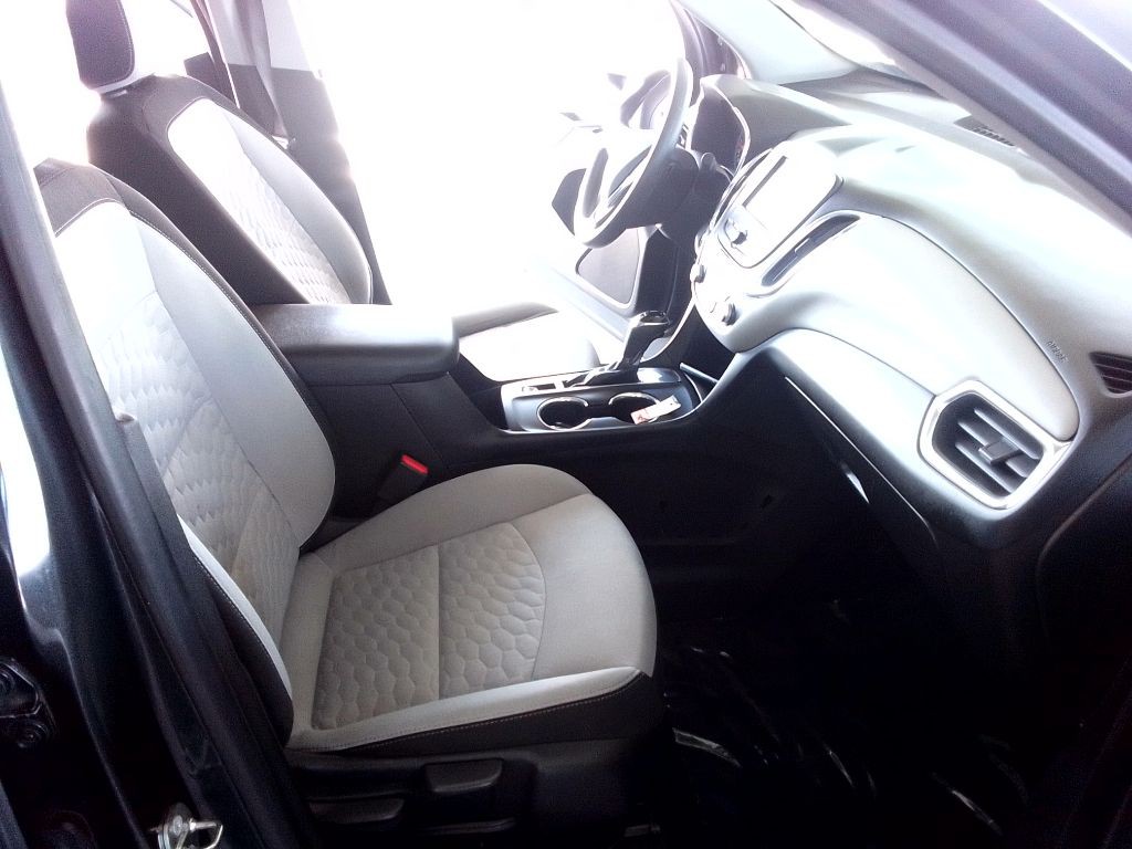 2018 Chevrolet Equinox Image 14