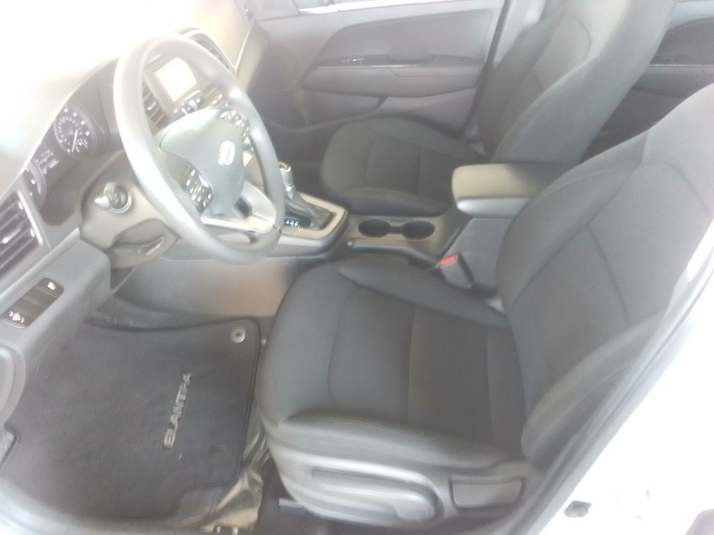 2019 Hyundai Elantra Image 14