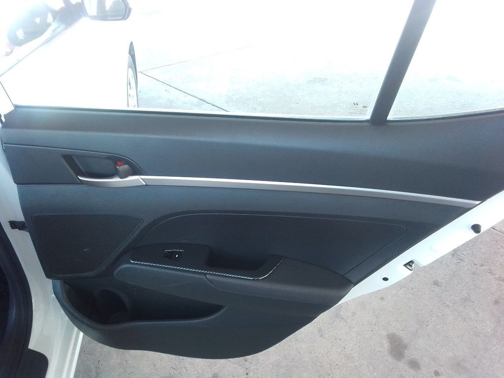 2019 Hyundai Elantra Image 21