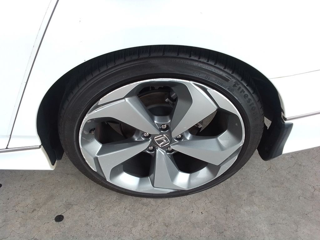 2019 Honda Accord Image 28