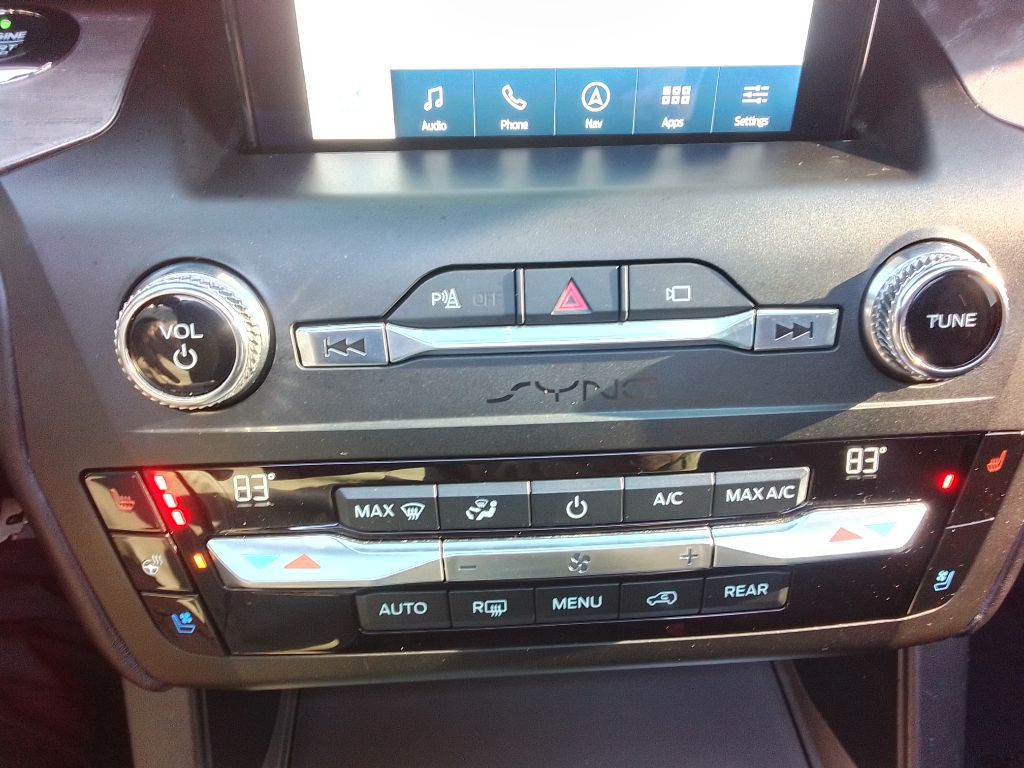 2020 Ford Explorer Image 9