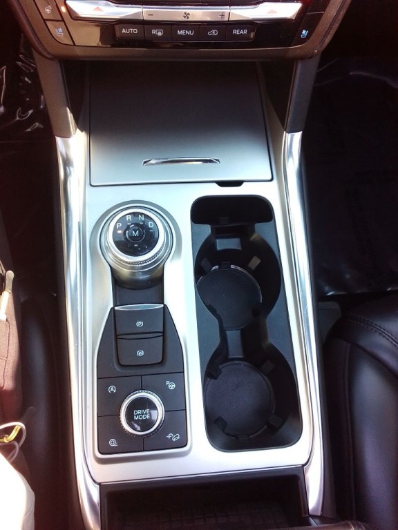 2020 Ford Explorer Image 11