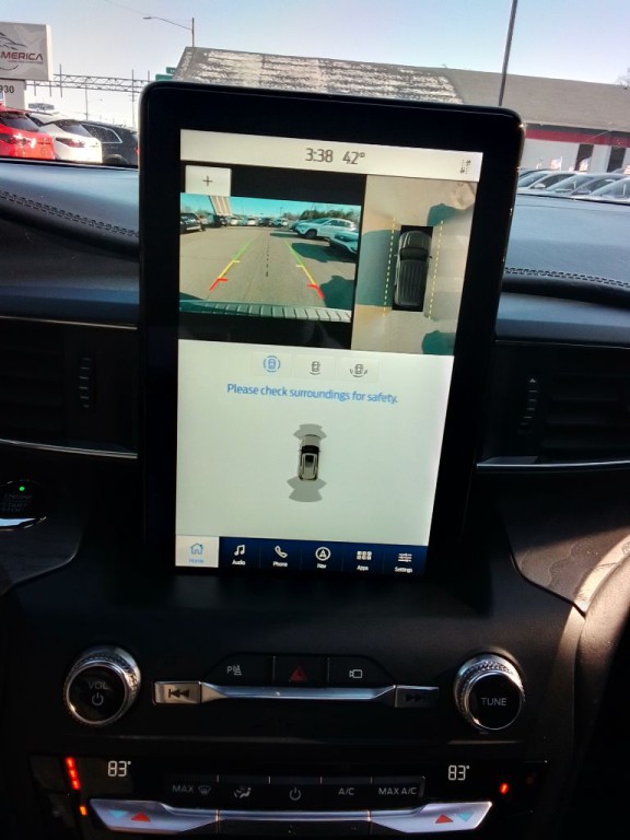 2020 Ford Explorer Image 14