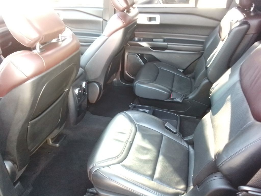 2020 Ford Explorer Image 17