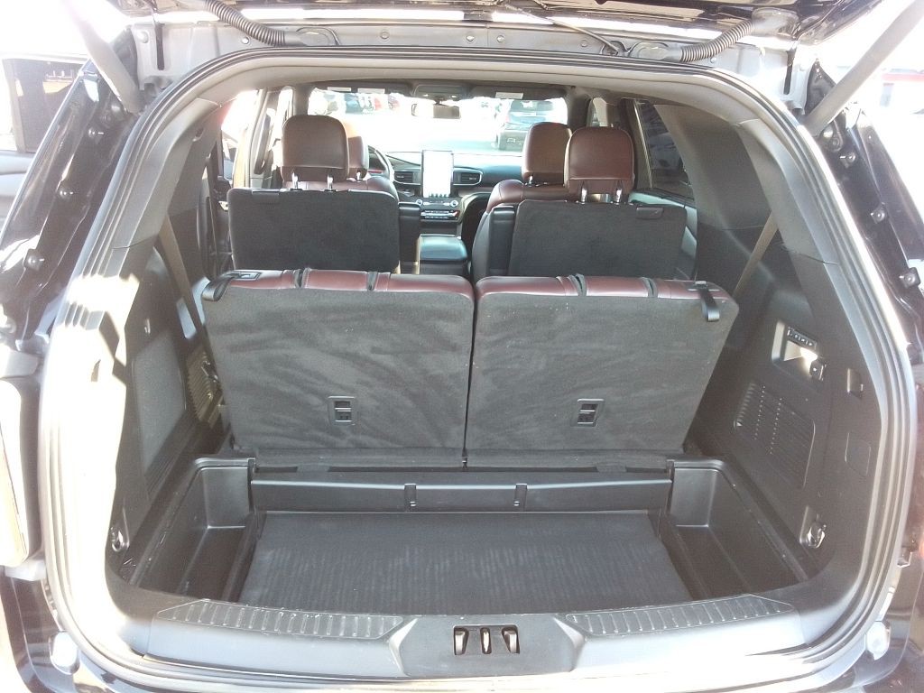 2020 Ford Explorer Image 21