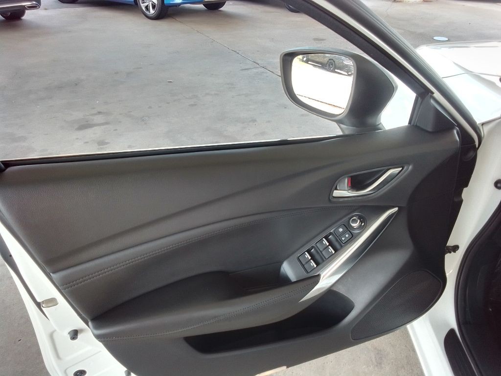 2017 Mazda Mazda6 Image 18