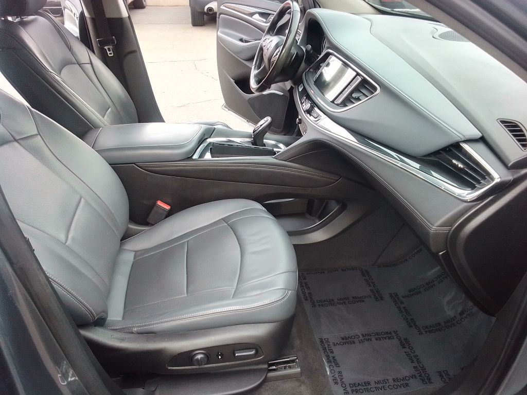 2019 Buick Enclave Image 19