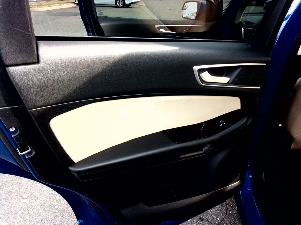 2018 Ford Edge Image 20