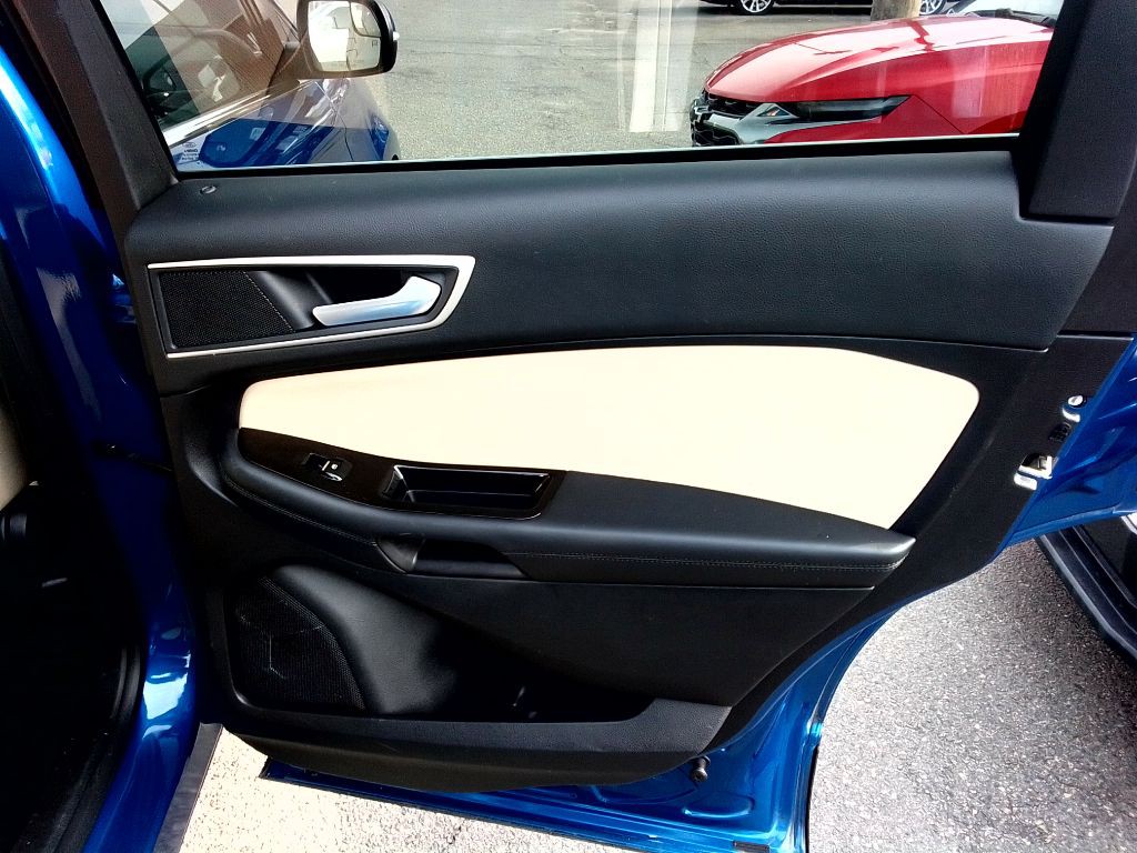 2018 Ford Edge Image 22