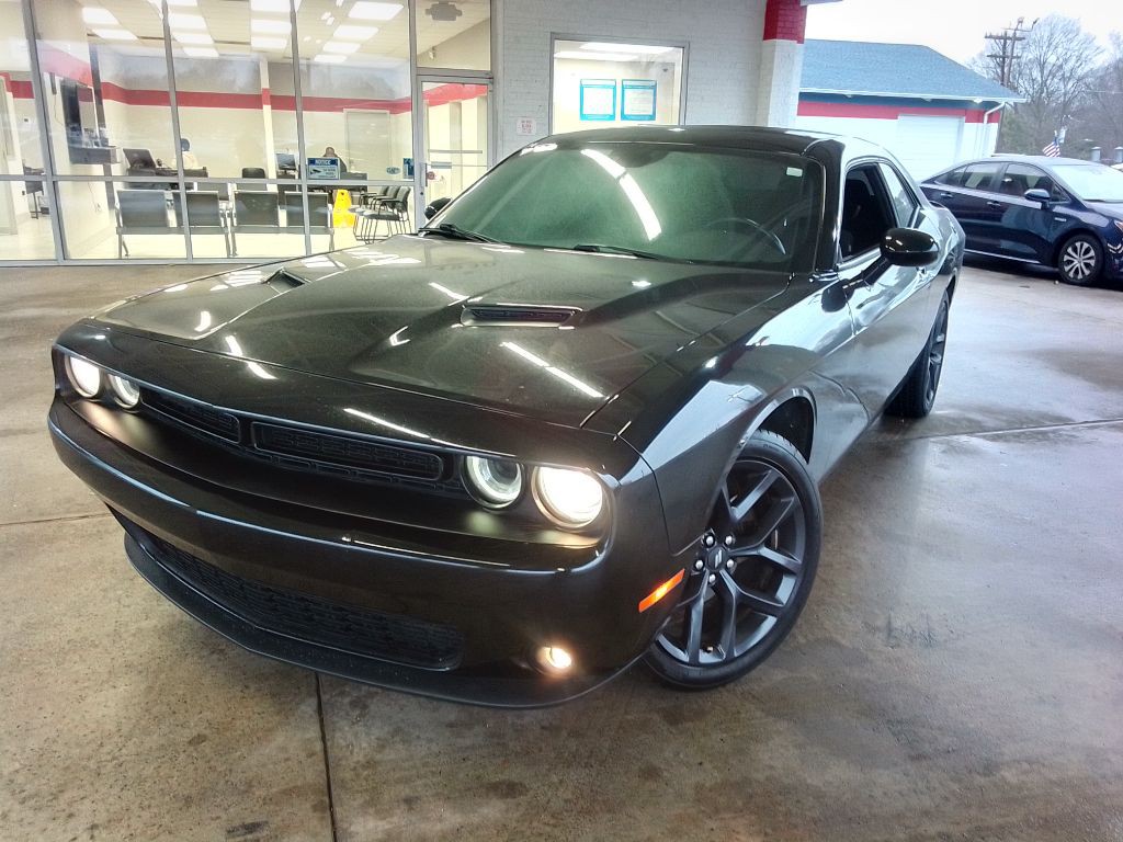 2021 Dodge Challenger Image 1