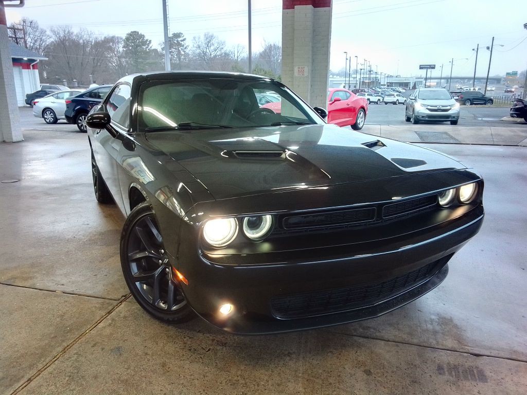 2021 Dodge Challenger Image 2