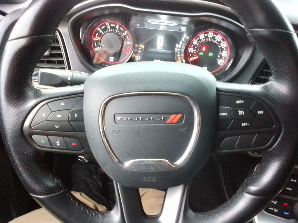 2021 Dodge Challenger Image 8