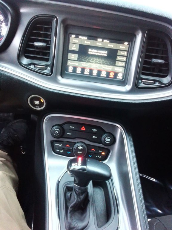 2021 Dodge Challenger Image 9