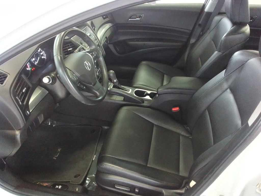 2018 Acura ILX Image 16