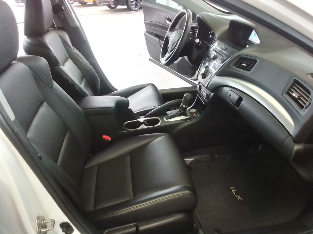2018 Acura ILX Image 18