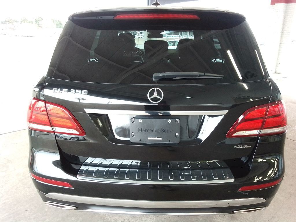 2016 Mercedes-Benz GLE-Class Image 3